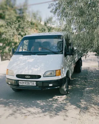 Форд Автомобили зудлик билан сотилади йили 1993. Техпаспорт Газ Матор 1