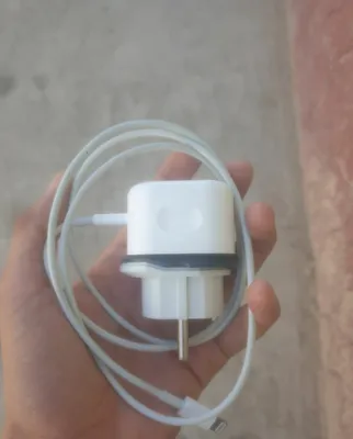 Iphone arginal zaryadchik