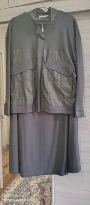 kastyum yubka 52 razmer yengi