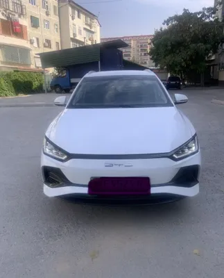BYD e2 белый, 2023 года, в отличном состоянии 1