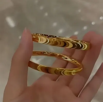 tilla rangli bilaguzuk