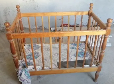 Bolalar karavoti sotiladi. Narxi 500.000