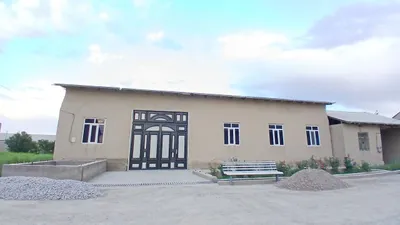 Hovli sotiladi navoiy viloyati navbahor tumanida joylashgan 1