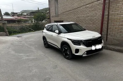 Kia Seltos Prestige | 2023 | Жемчужный (белый) | 47 000 км 1