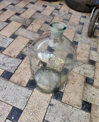 Sovet davriga oid vino butili