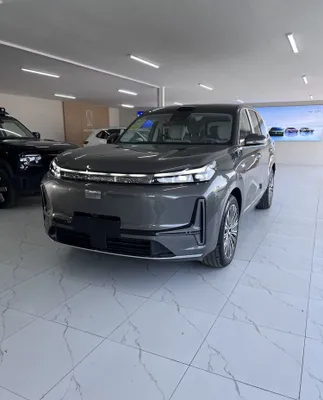 Geely Galaxy M9 210 km 1