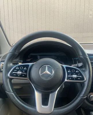 Mercedes rul — sotiladi