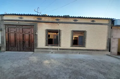 Продаётся дом №10 на улице Калкон, махалля Гулчорбог, город Бухара 1