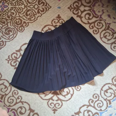 yaxshi holatdagi qizlar yubkasi
