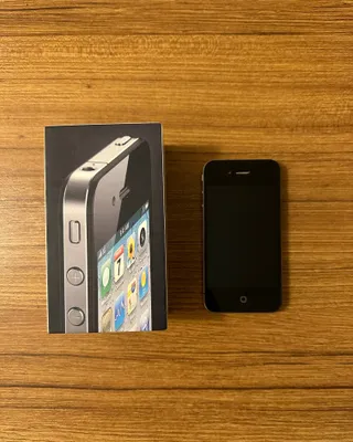 iPhone 4 16gb qutisi va hujjatlari bilan 1