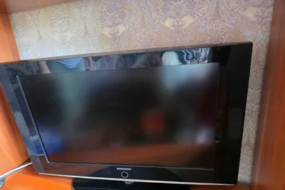 продам телевизор Samsung LA32S81B в рабочем состоянии 1