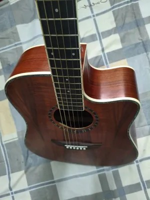 Gitarani erkagi, tinig'i.. 1