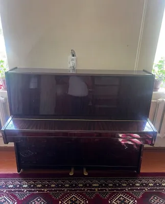 Pianino yaxshi xolatda sotiladi