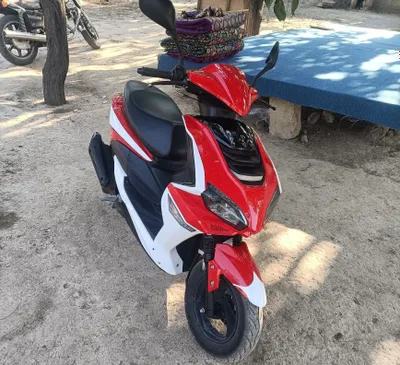 Скутер R2 Italia 1