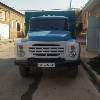 Грузовой автомобиль ZIL 1