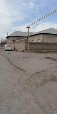 G‘ishtin uy sotiladi. 1