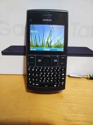 Nokia X2-01 sotiladi 1