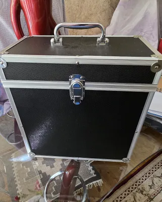 Vinil plastinkalarni tashish va saqlash uchun quti sotiladi 1