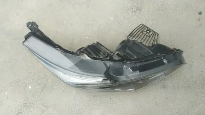 Фара Honda Crider 1