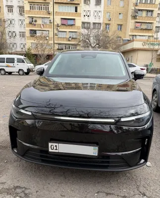 Leapmotor C10 210KM REEV Smart | 2024 | Qora/Orange | 20 000 KM