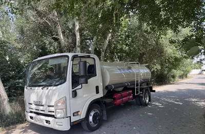 Isuzu Vadavoz 2014 года 1