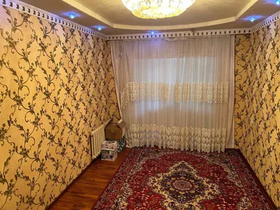 Продаётся 2-комнатная квартира с балконом, огородом и подвалом 1