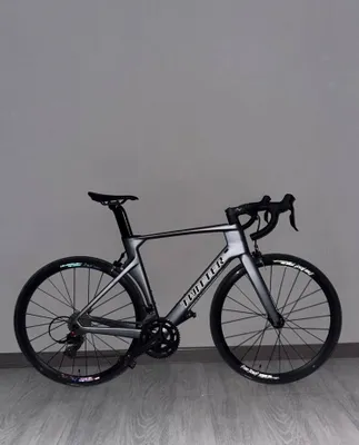 Twitter r10 carbon 1