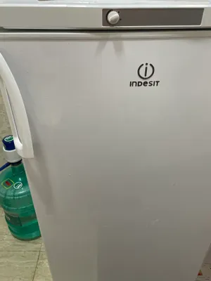 Холодильник INDESIT 1