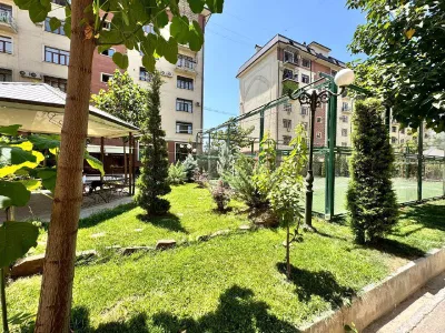 4 xonali kvartira, 170 m², Yashnobod 1