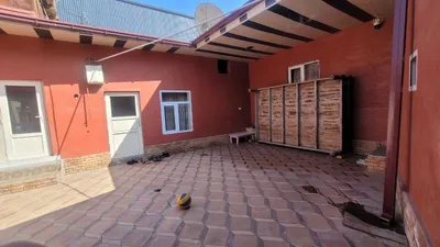Продаётся двор под бизнес 1