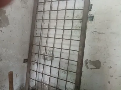 Темир решётка сотилади. 1
