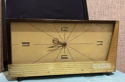 Винтажные настольные часы «Весна» СССР (Mid-Century, рабочие) 1