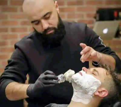 Barbershop: 20 yillik tajribaga ega top-barber, xorijda ishlagan 1