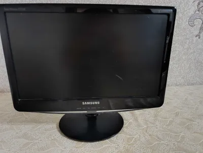 Kompyuter monitori 1