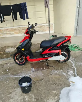 Sukuter elektor yadeya 1