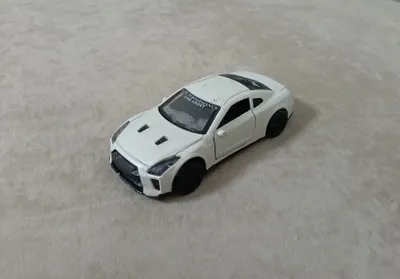 Железная машинка Nissan gtr am3 sport игрушка. 1