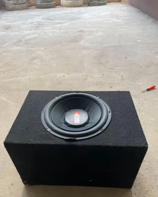 Сабвуфер JBL 1200 Вт 1