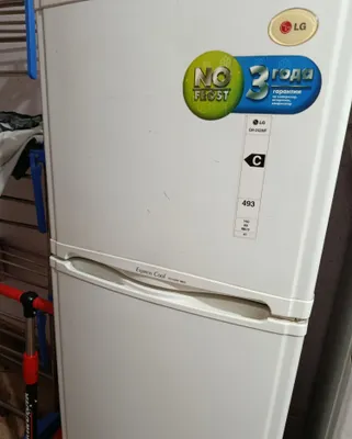Холодильник LG в рабочем состоянии 1