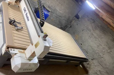Продаётся Rover для резки рекламных акриловых фомиксов в Самарканде 1