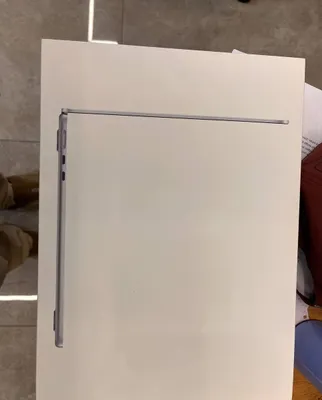 MacBook Air 13.6 1
