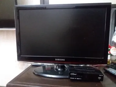 Монитор 22" оригинал с ТВ тюнером 1