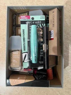 Бьюти-бокс американской косметики (NYX, Milani, Covergirl, Wet n Wild) 1