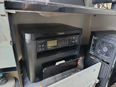 Printer 3v1 Canon MF 235 Chiqarishi zor