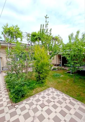 Продаю дом, участок 4 сотки, 5 комнат, ул. Хосият 1
