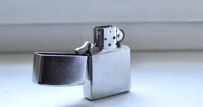 Оригинальная зажигалка Zippo 1