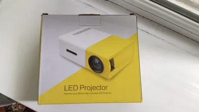 Led mini-proyektor (portativ) 1