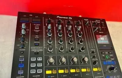 Продается Pioneer DJM A9 в идеальном состоянии 1