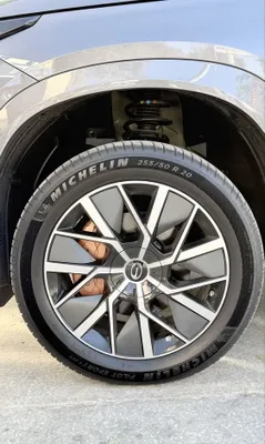 Комплект дисков и шин GAC S7 R20 5x120