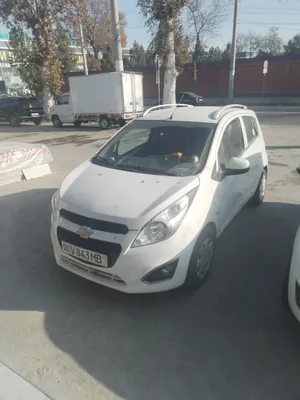 Белый Chevrolet Spark 1