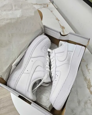 Oq Nike krossovkalari, AQShdan original 1